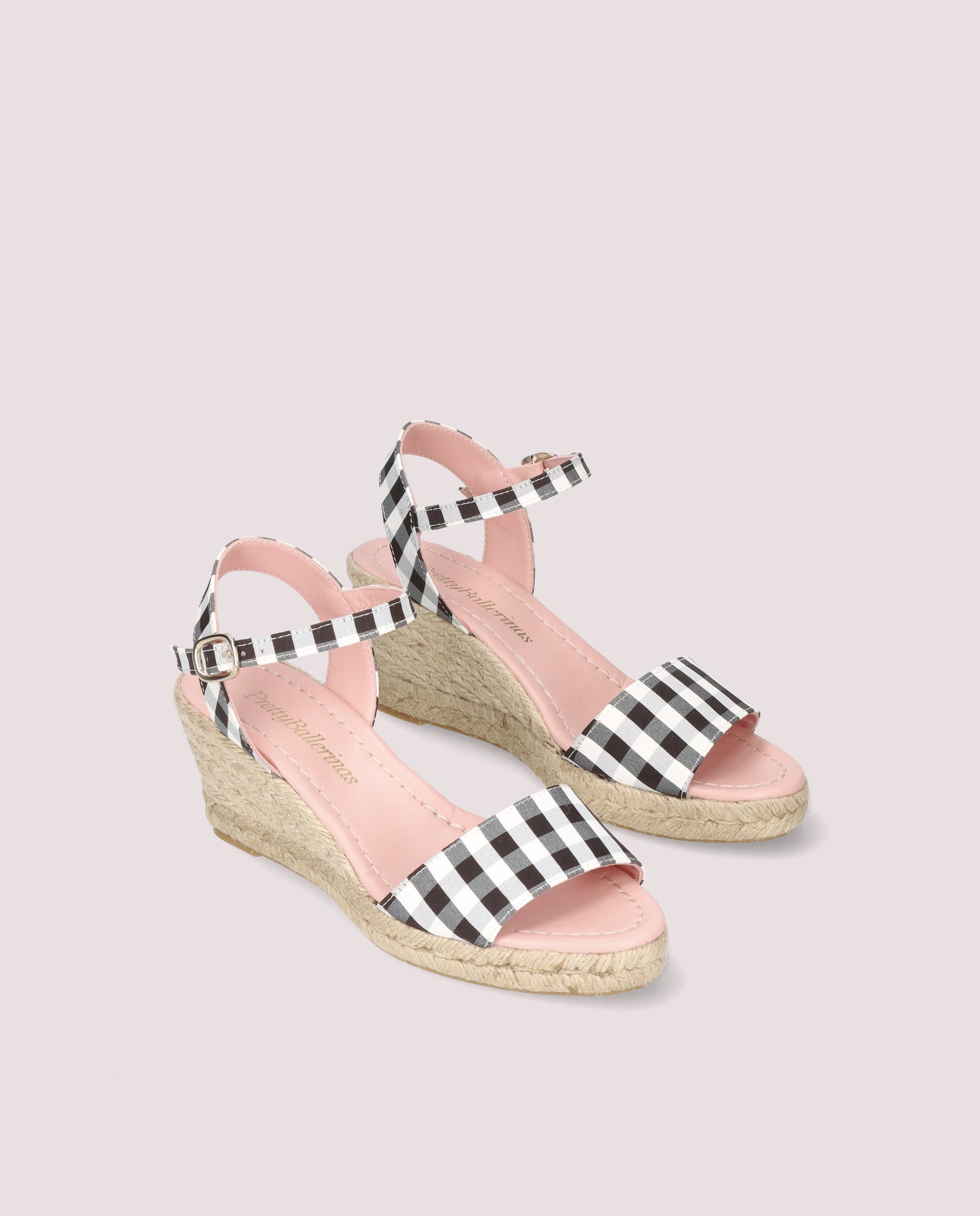 Image of Alpargatas Esparto Deborah Negros Tejidos by PrettyBallerinas