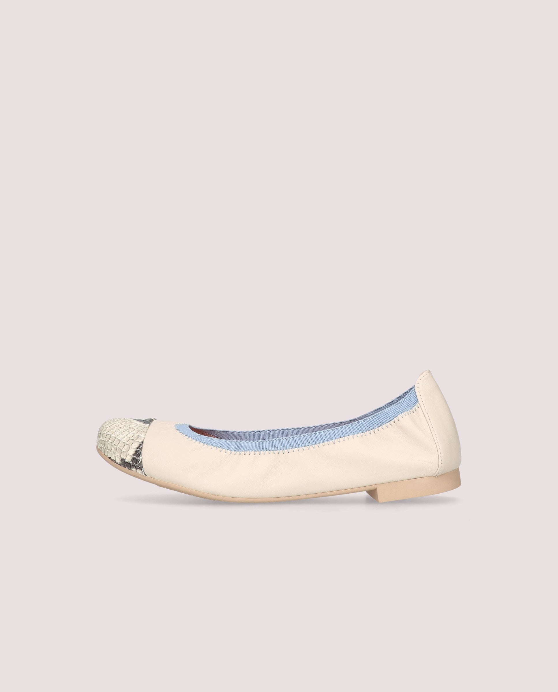 Shirley ballerina in soft ivory leather