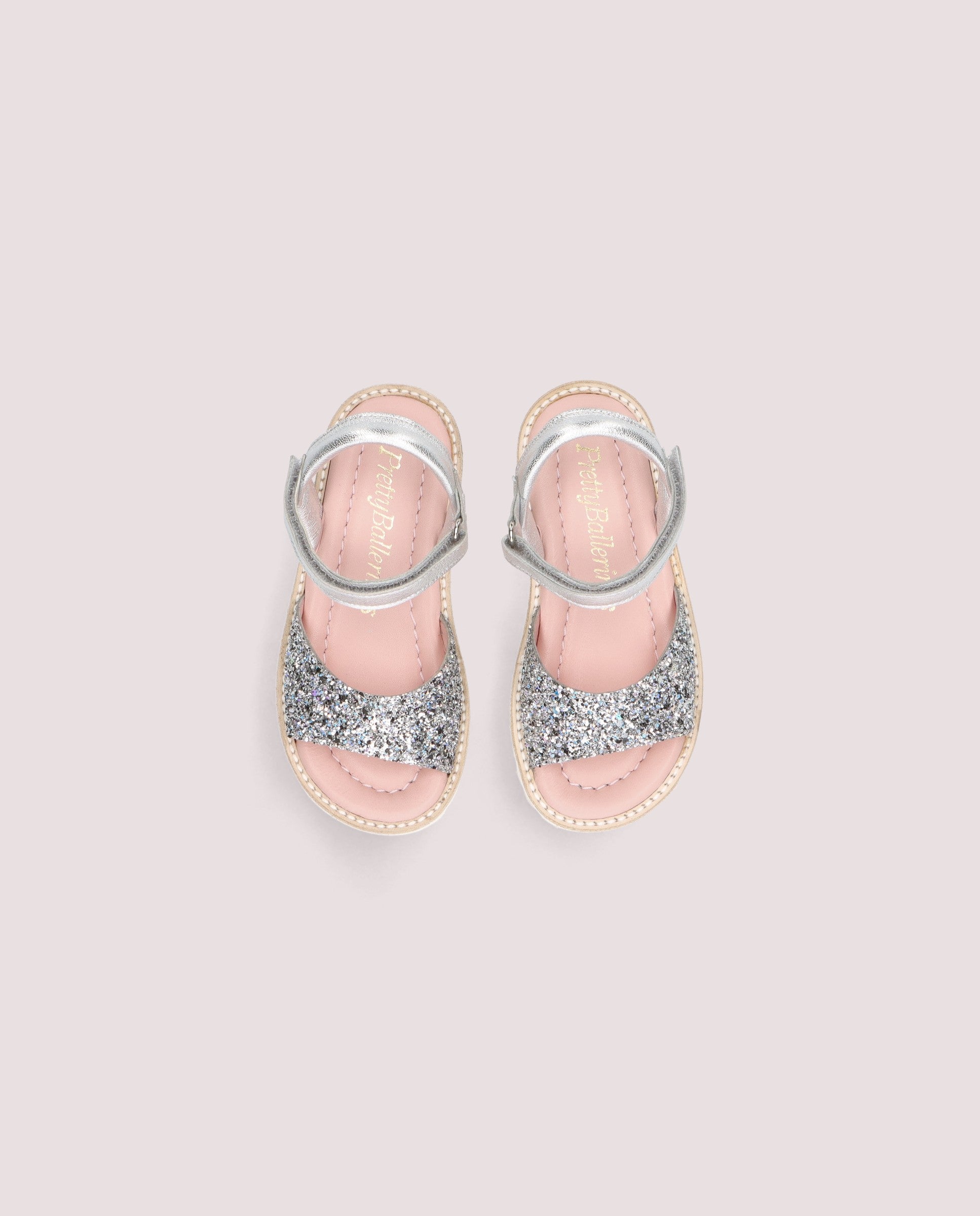 Vista alternativa de Sandalias Esti Plateados Tejidos por PrettyBallerinas