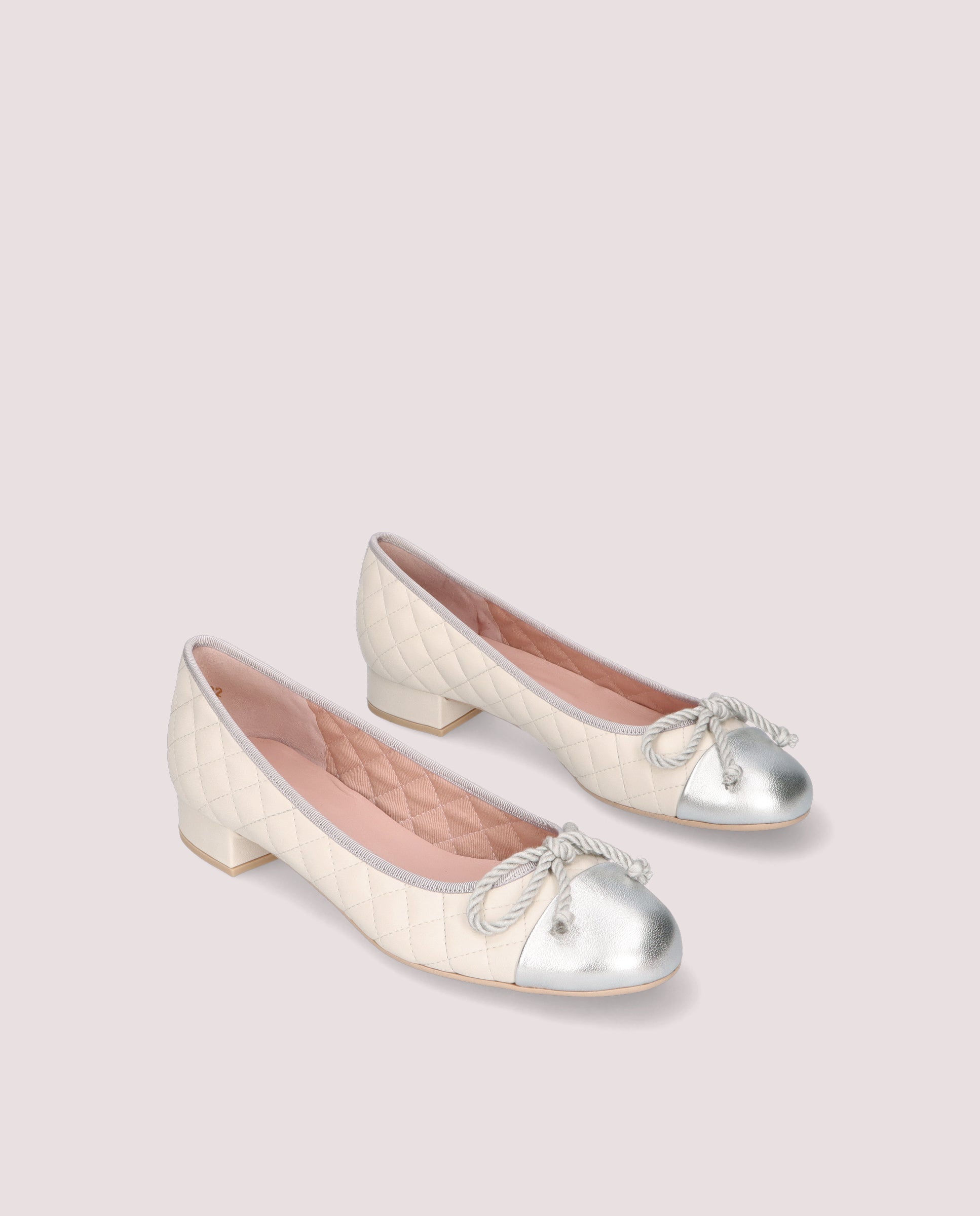 Imagen de Salon Gretschen Blancos Piel por PrettyBallerinas