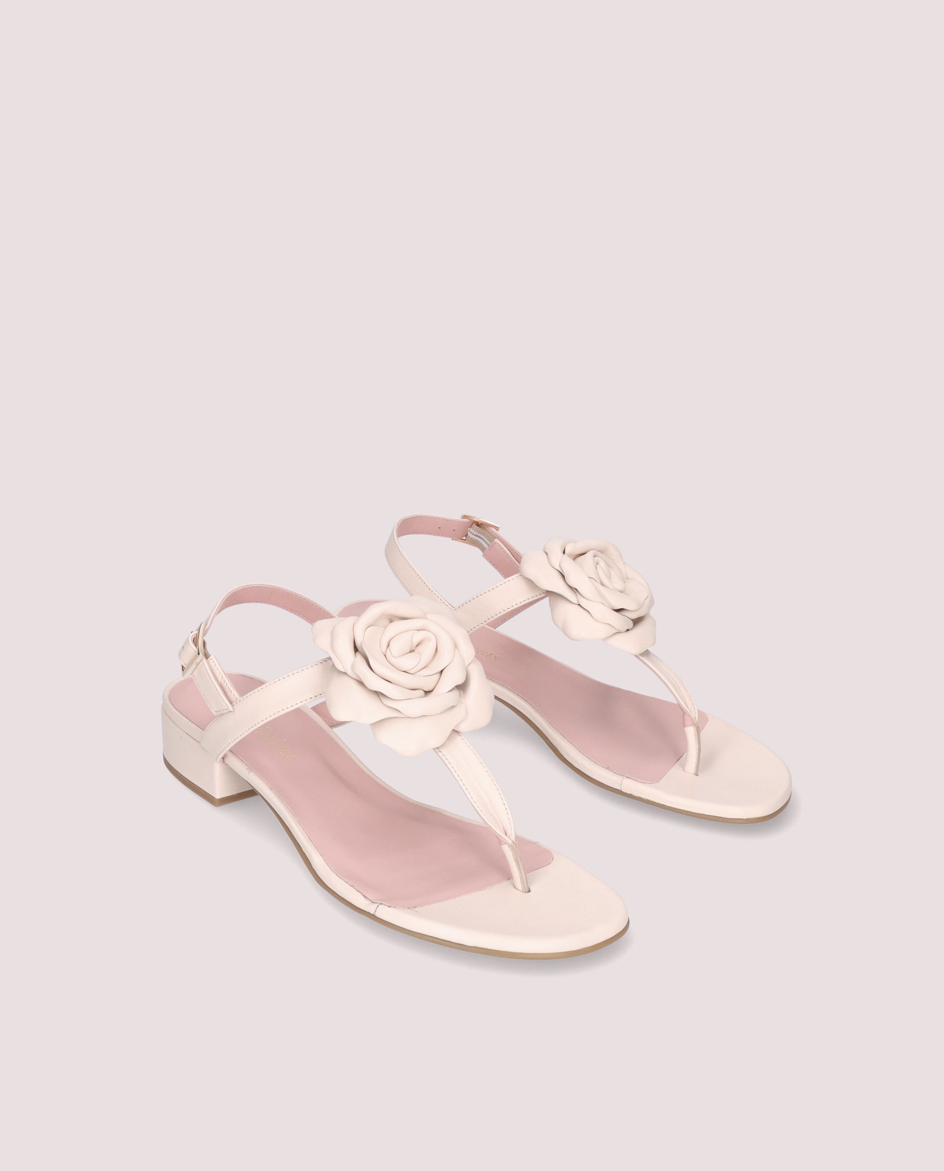 Imagen de Sandalias Lulu Rosas Piel por PrettyBallerinas