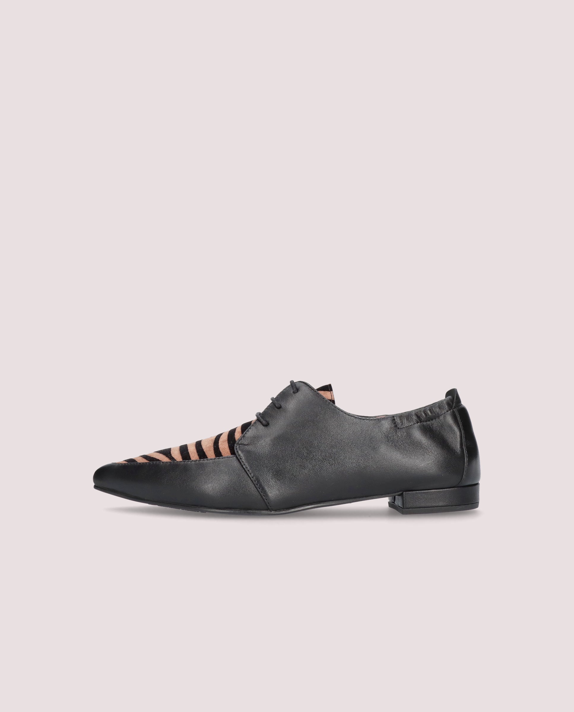 Zapatos Acordonados Clementine Negros Piel