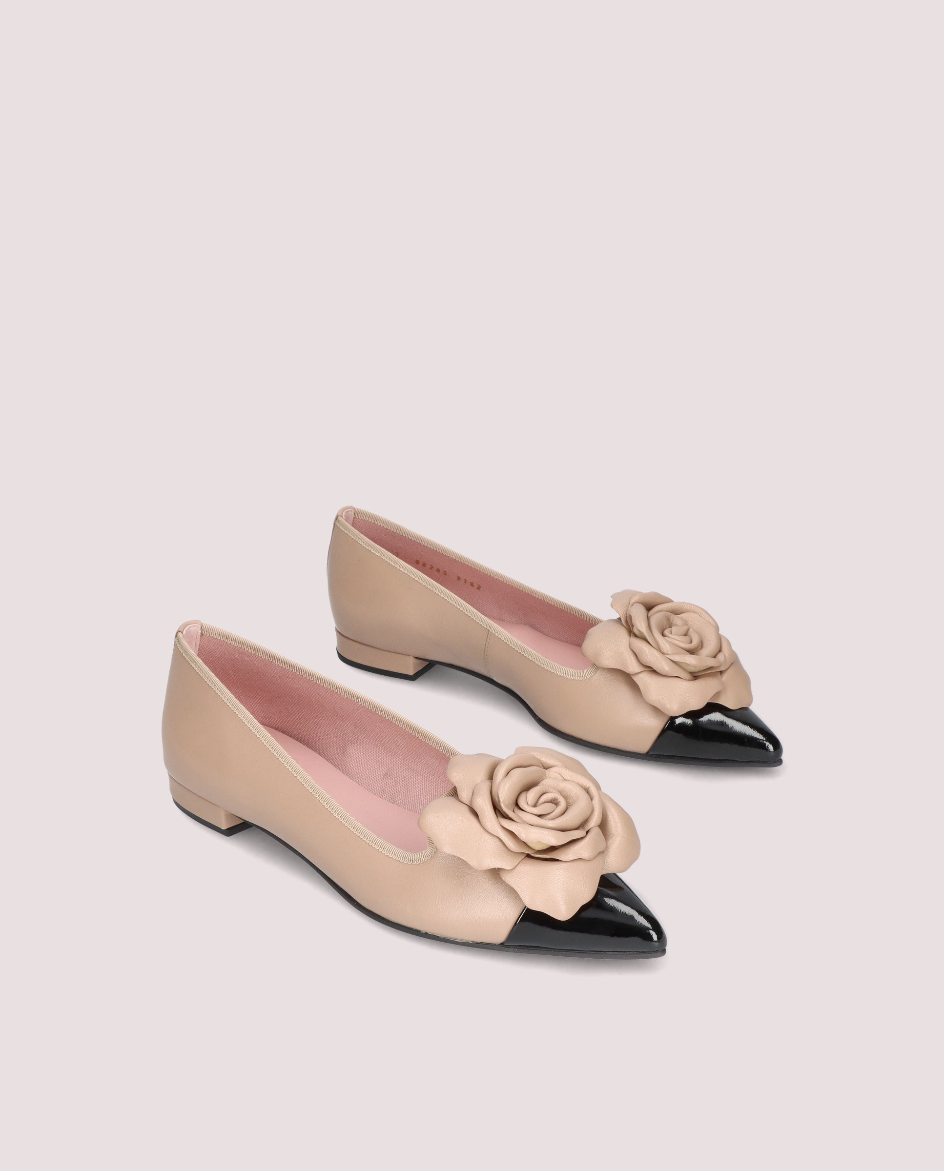 Image de Mocassins en cuir beige Clémentine par PrettyBallerinas