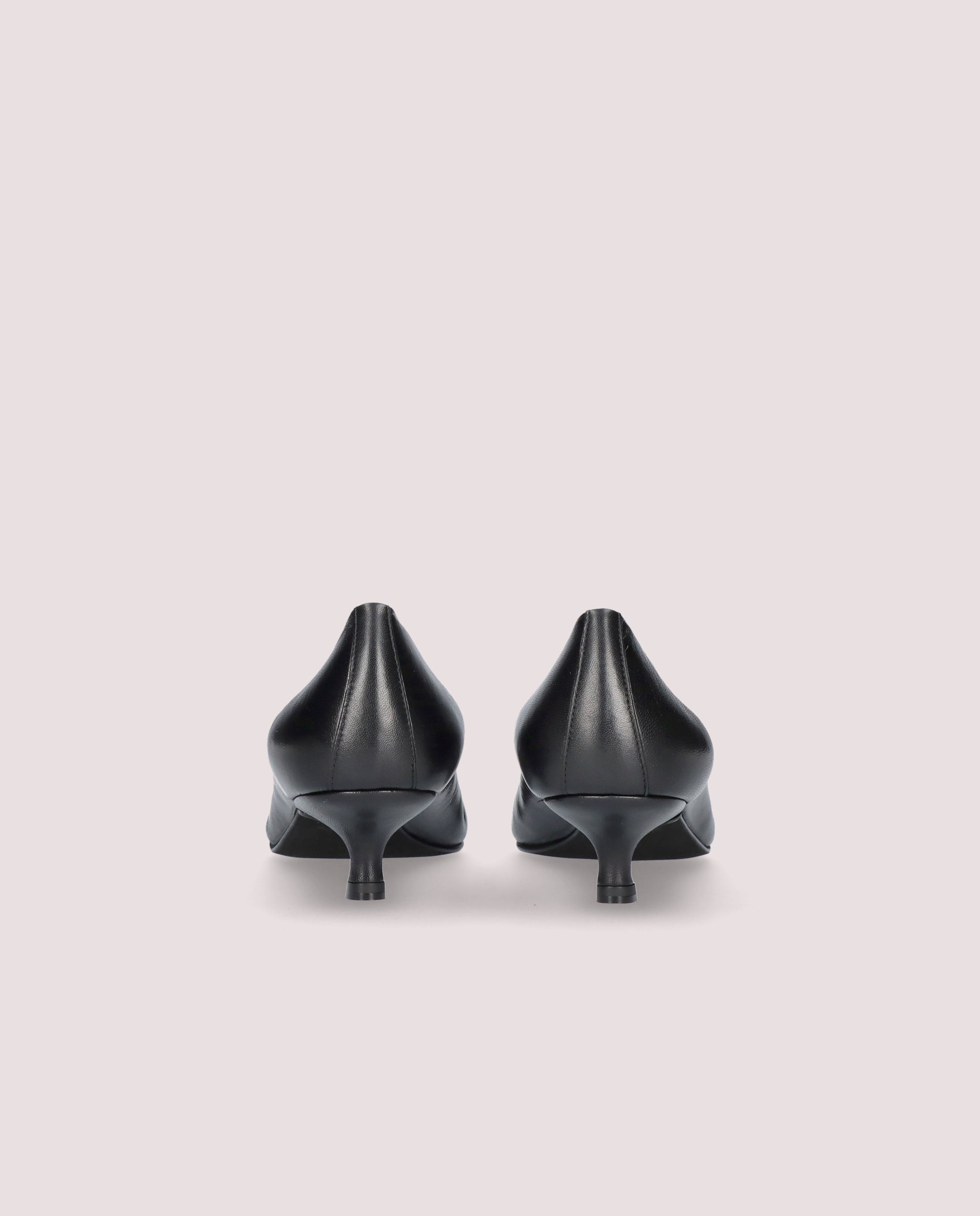 Salon Kendall Negros Piel