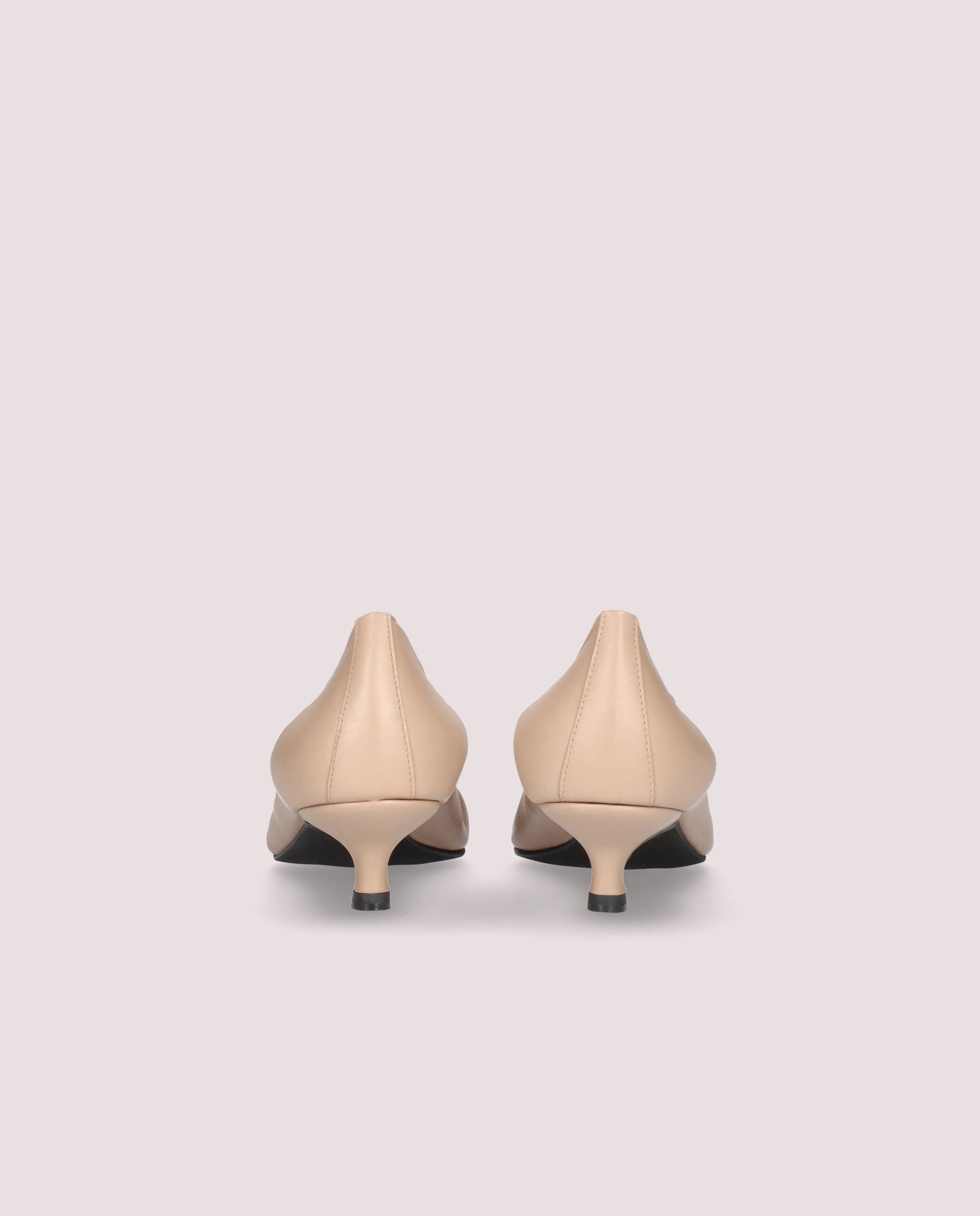 Kendall Salon BEIGE LEATHER