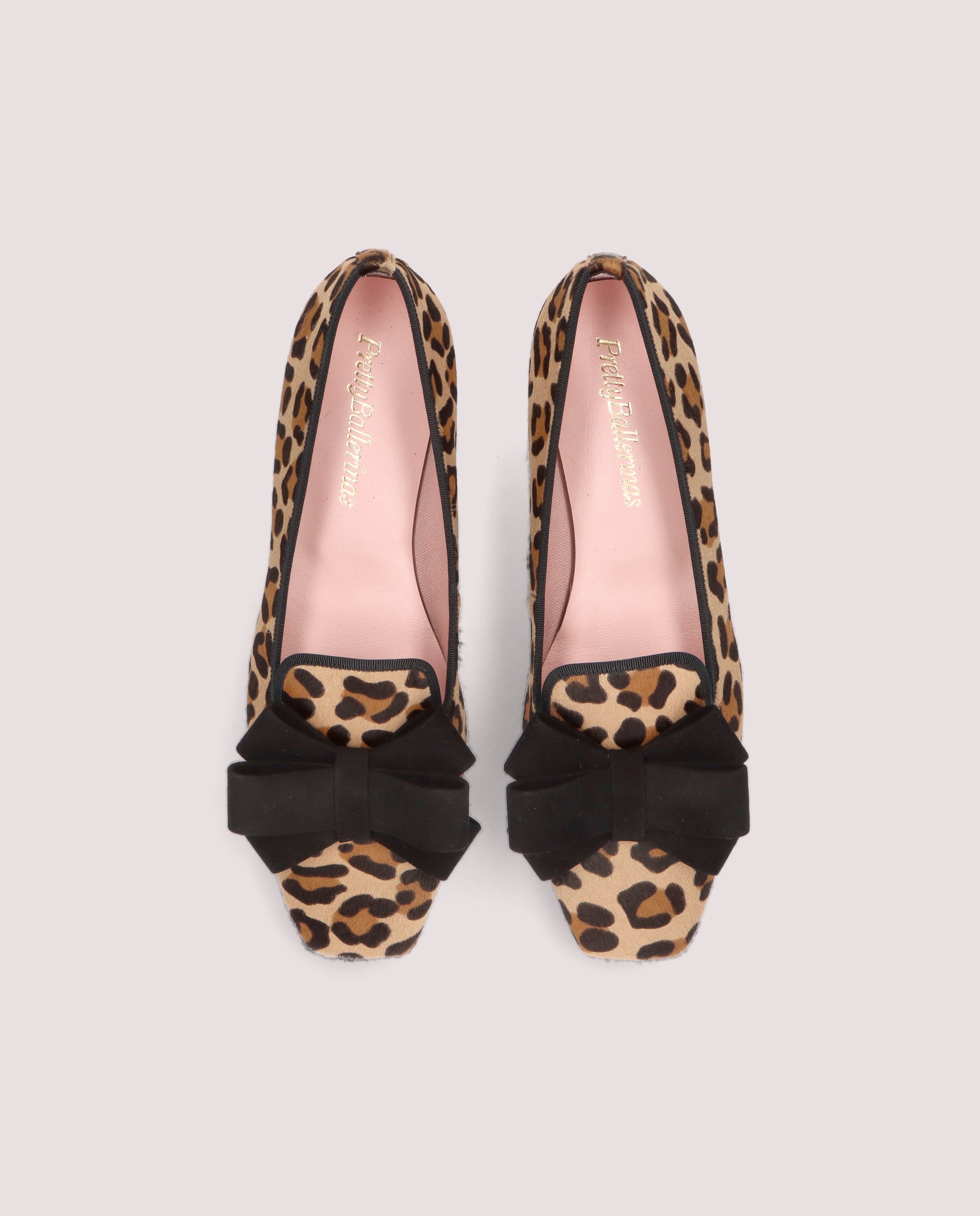 Vista alternativa de Loafers Camille Beiges Poni por PrettyBallerinas