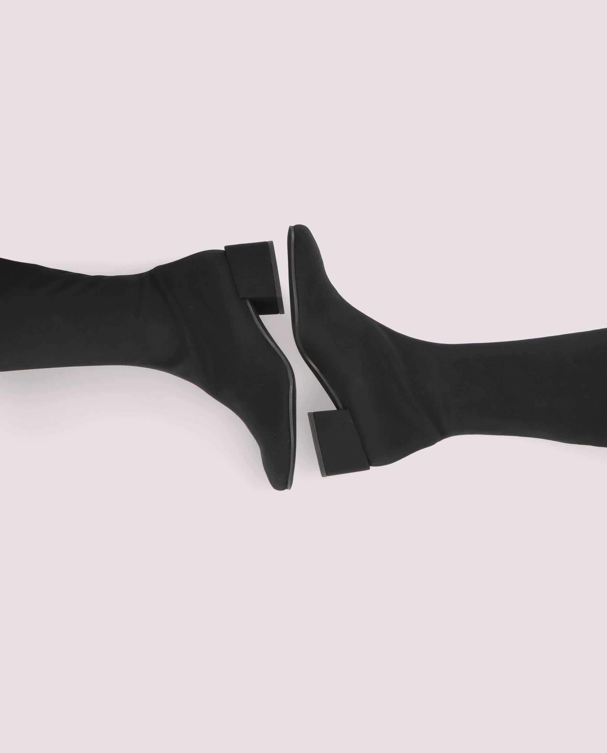 Botas Jendayi Negros Tejidos