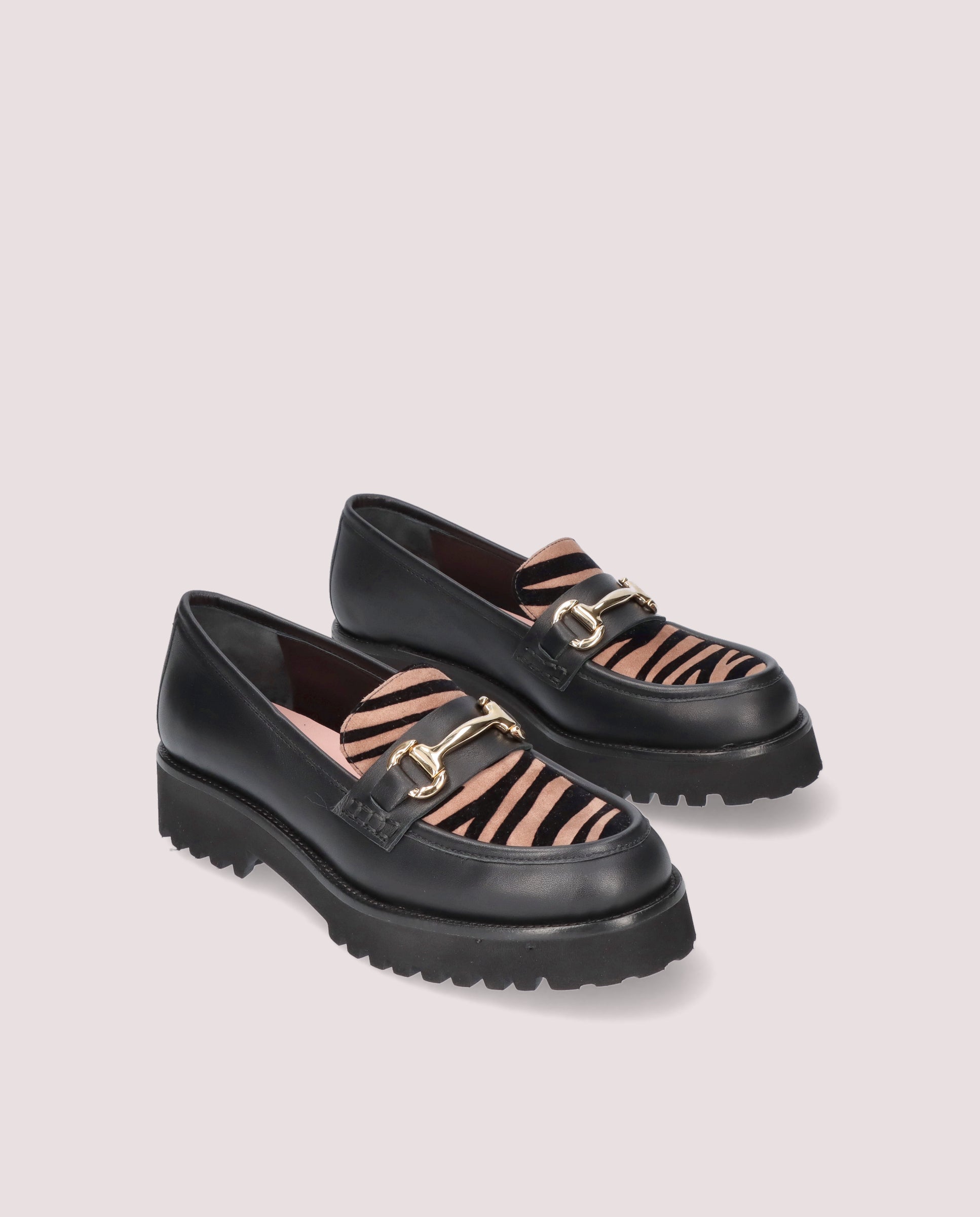 Image de Mocassins en cuir noir Ashley par PrettyBallerinas