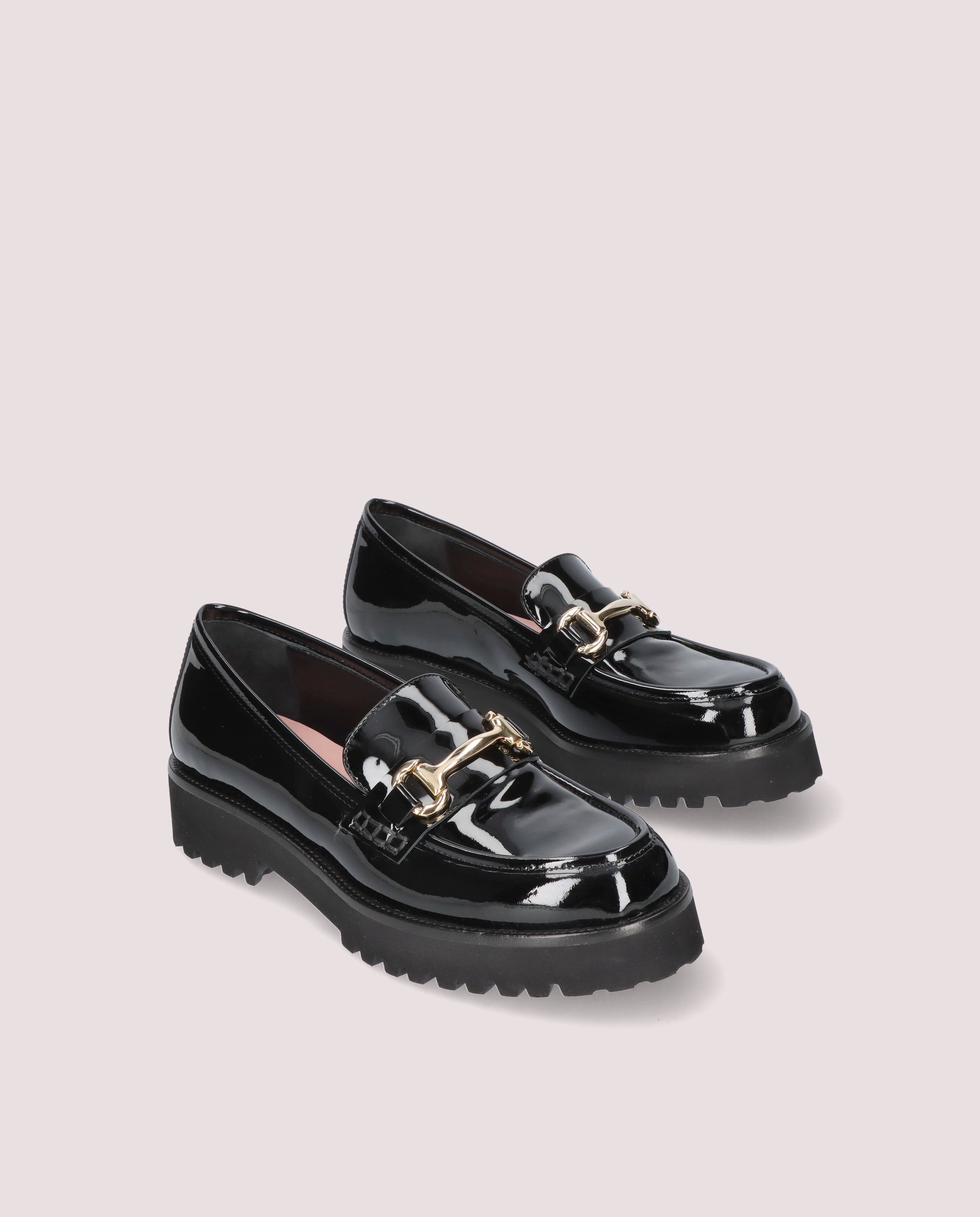 Bild von Loafers Ashley Negros Charol von PrettyBallerinas