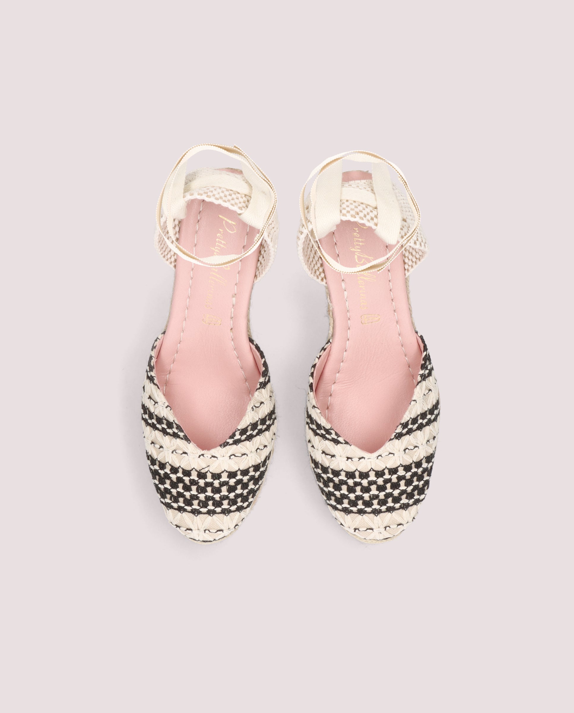 Vista alternativa de Alpargatas Esparto Deborah Negros Tejidos por PrettyBallerinas