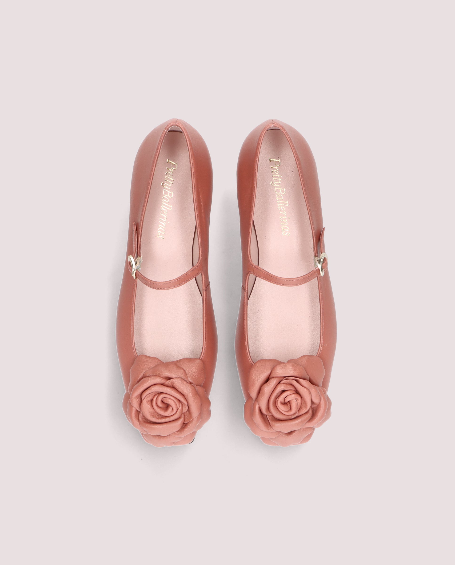 Vista alternativa de Bailarinas Camille Rojos Piel por PrettyBallerinas