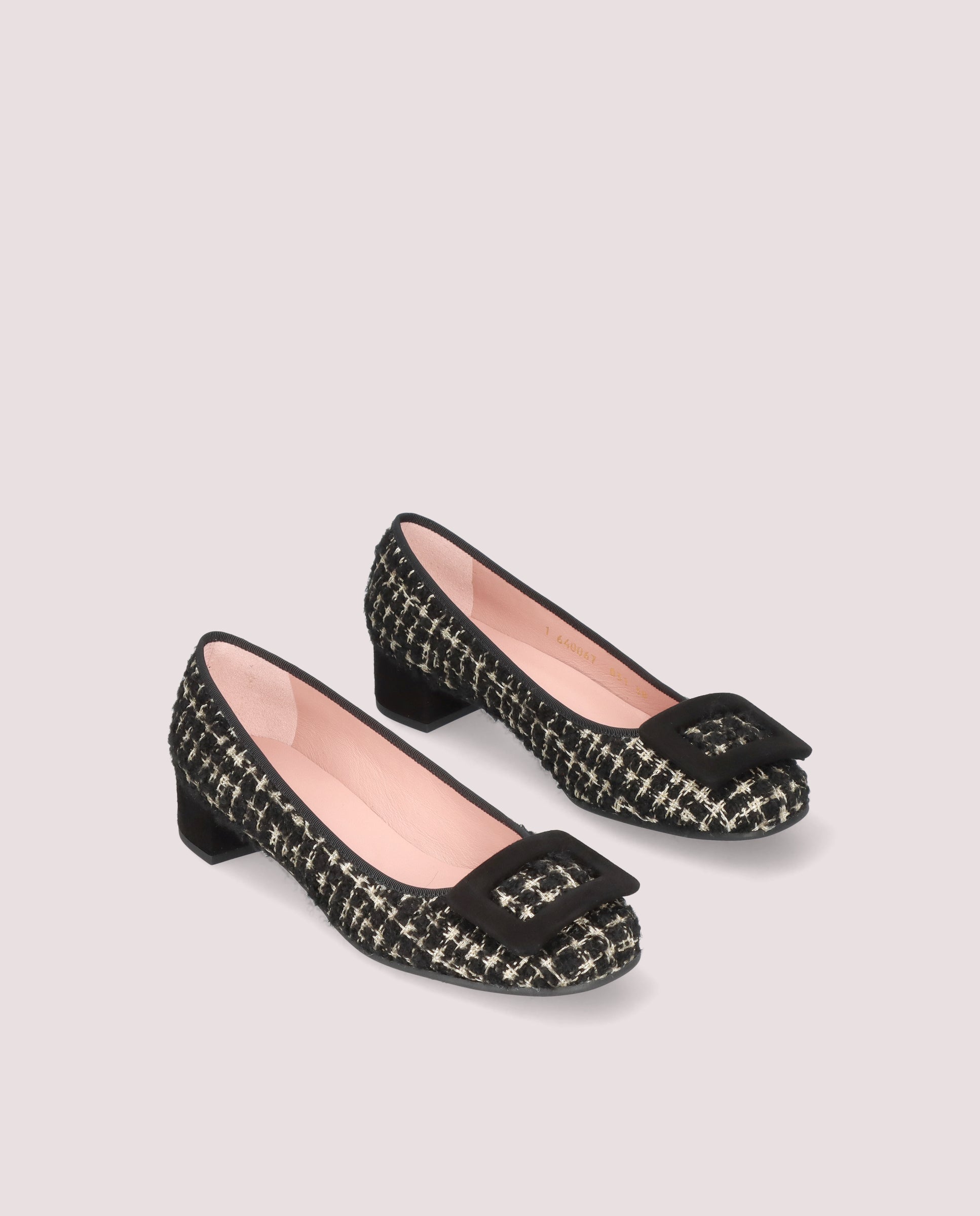 Imagen de Salon Odette Negros Tejidos por PrettyBallerinas