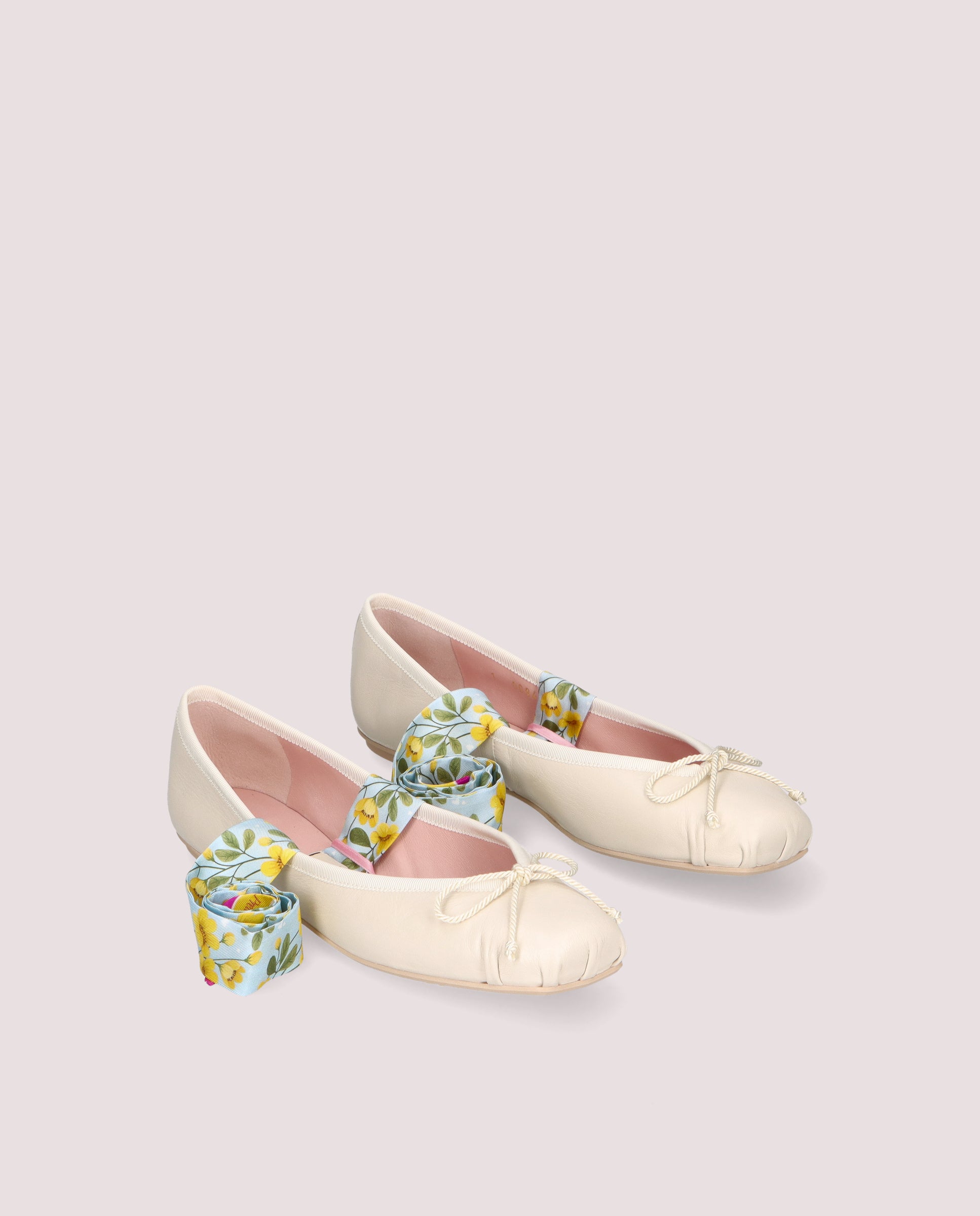 Image de Ballerines en cuir Kristen Blancos par PrettyBallerinas