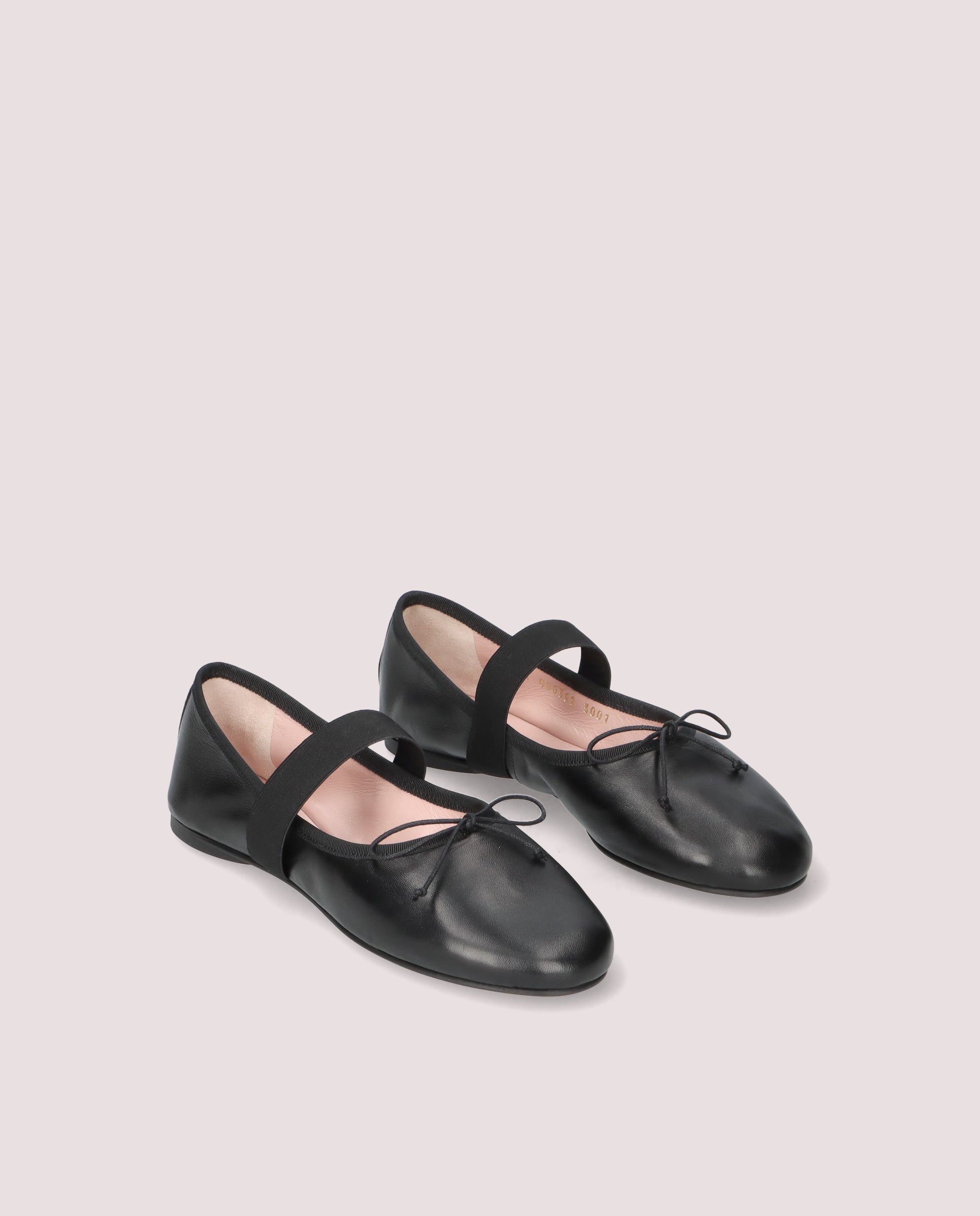 新品未使用‼️再値下げ‼️Pretty Ballerinas Lea Ballet Flats BLACK LEATHER