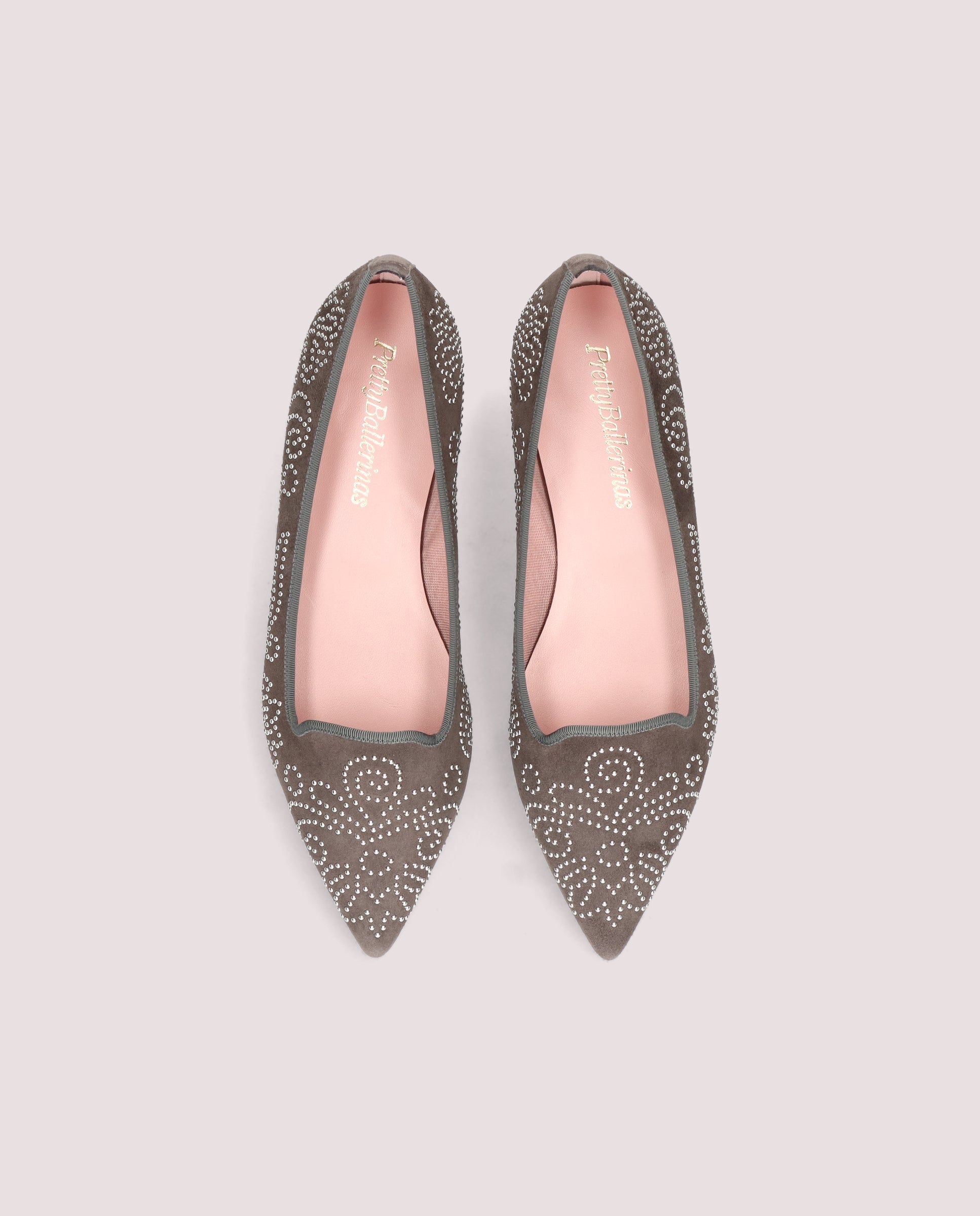 Vista alternativa de Loafers Ella Grises Ante por PrettyBallerinas