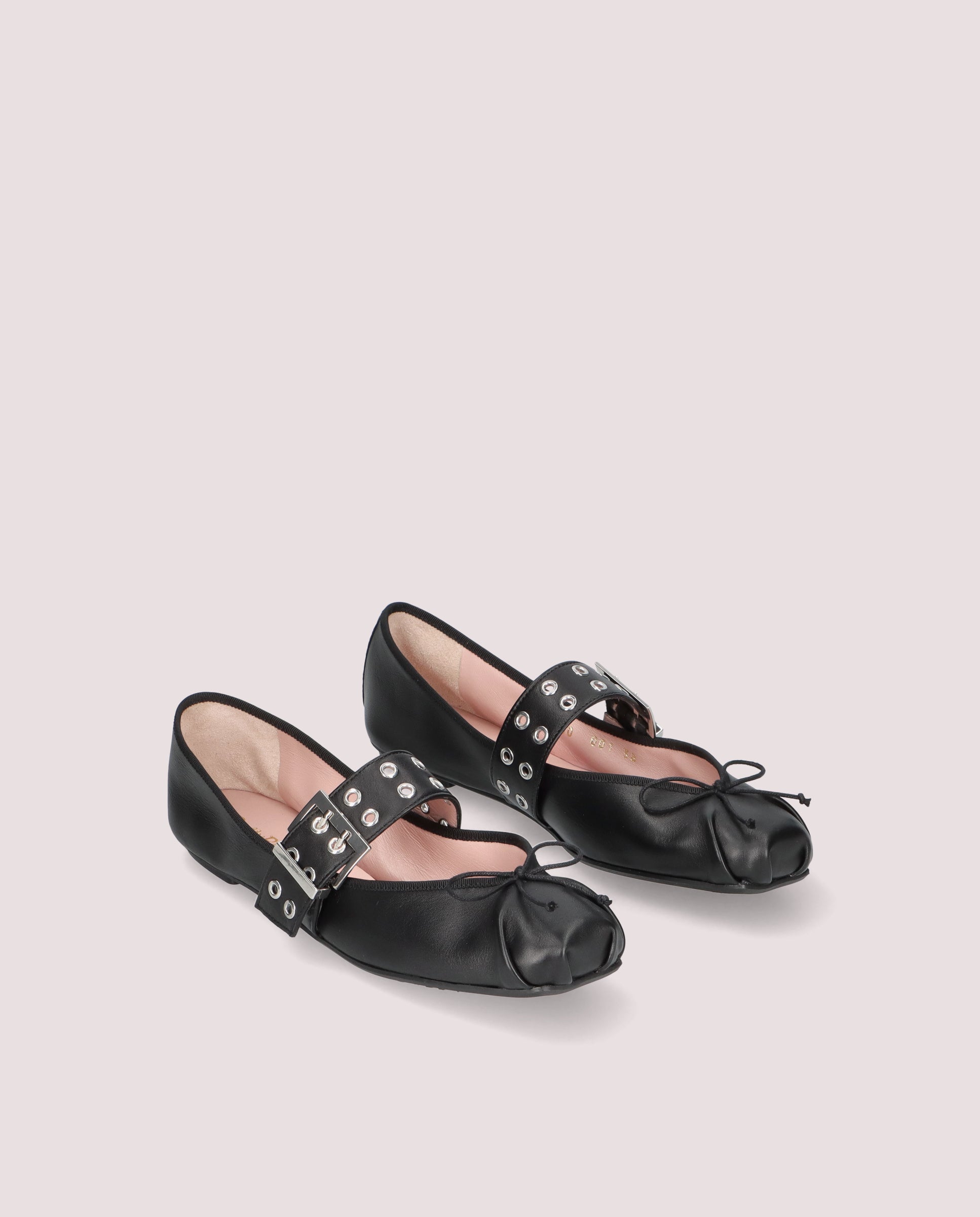 Imagen de Bailarinas Kristen en napa negra por PrettyBallerinas