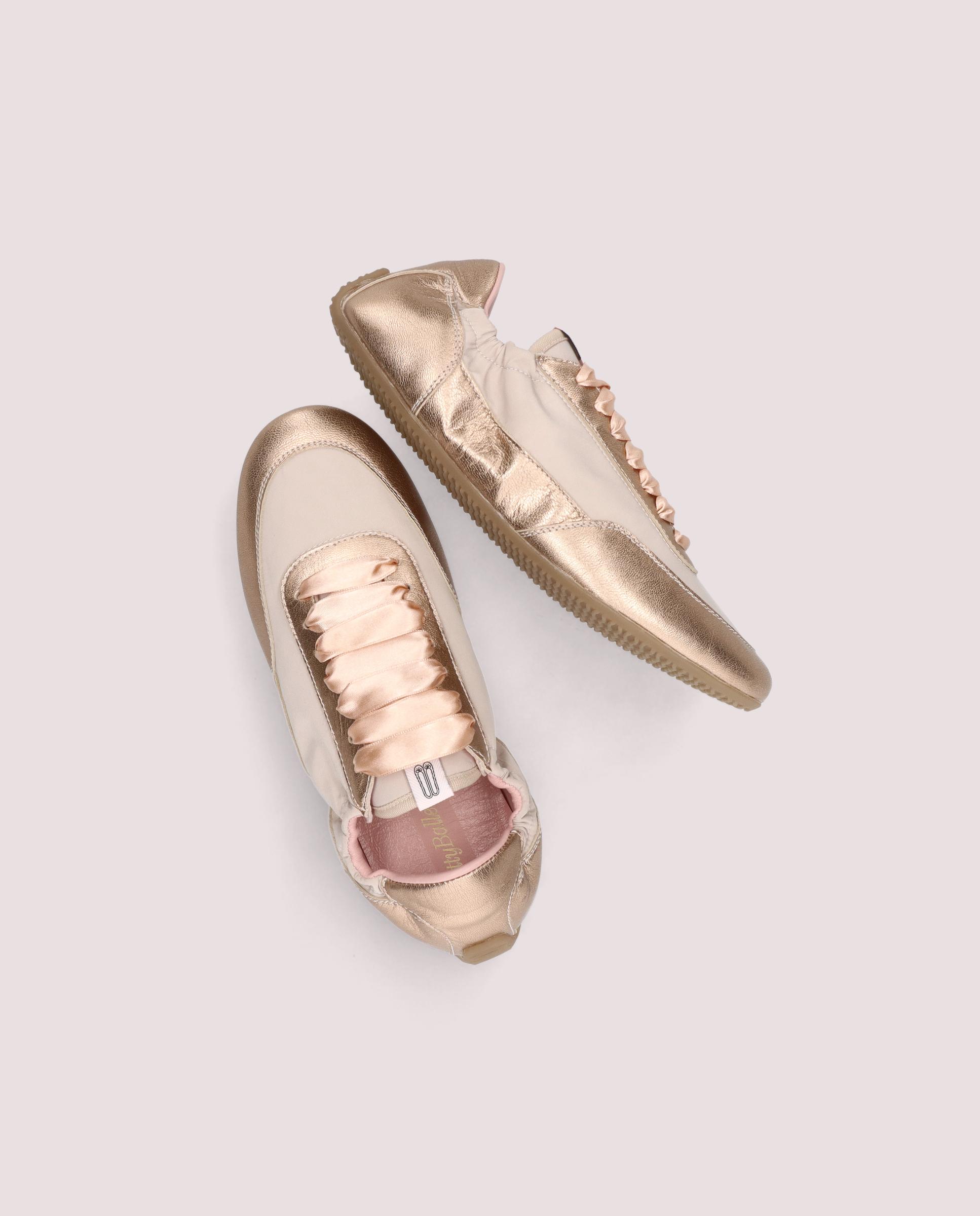 Blue Sneaker in soft nude leather and nylon