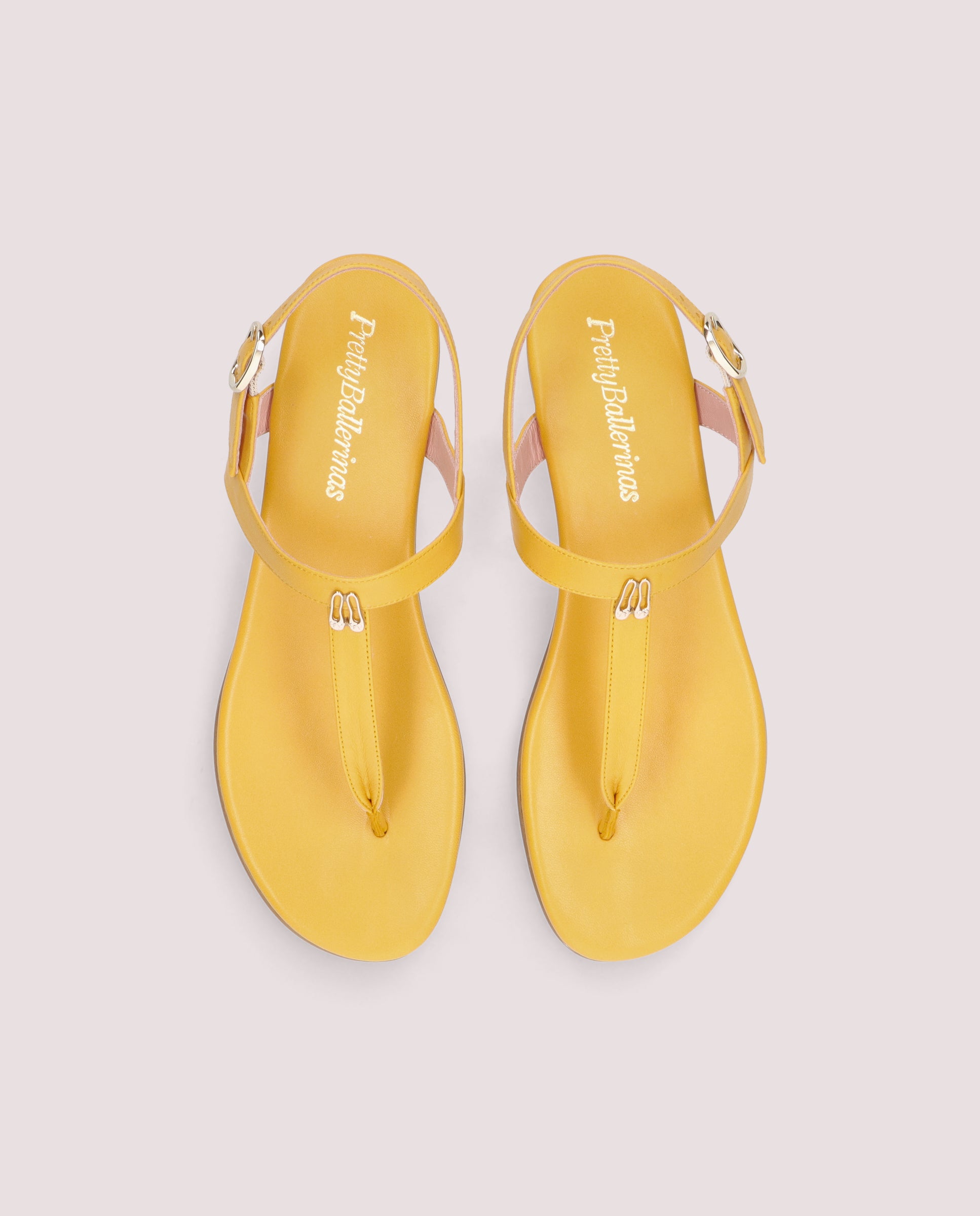 Judy sandal aus zartgelbem leder