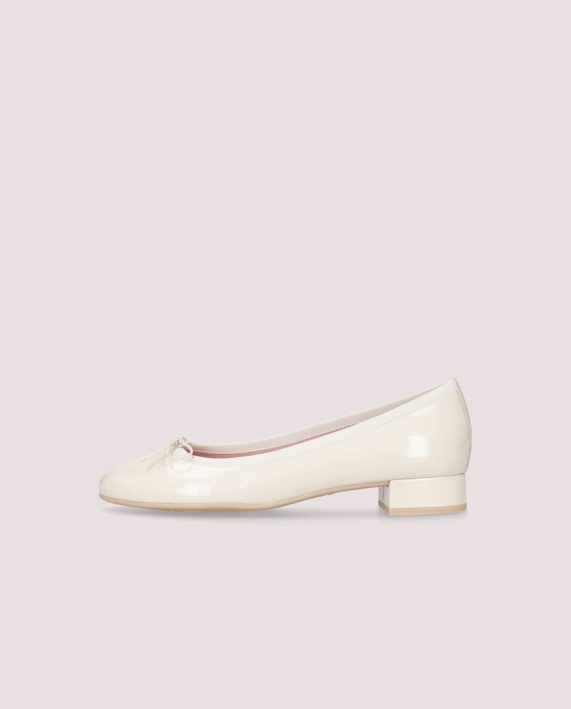 Salon Gretschen Beiges Charol