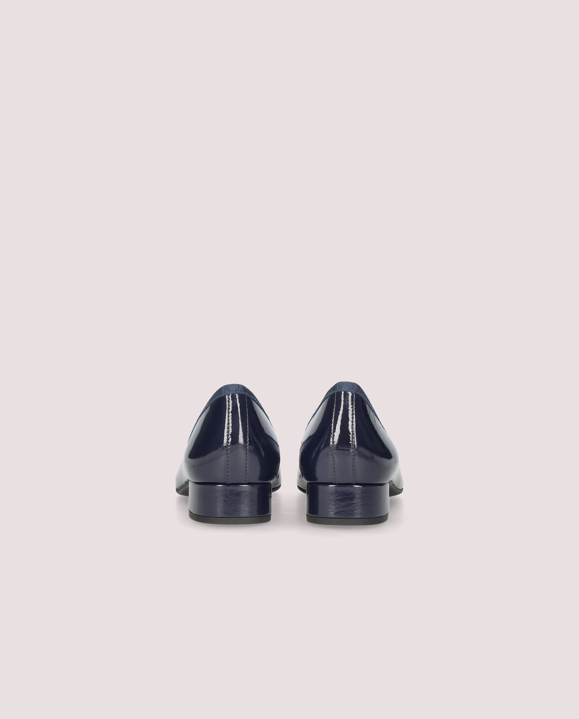 Gretschen ballerina in navy blue patent leather