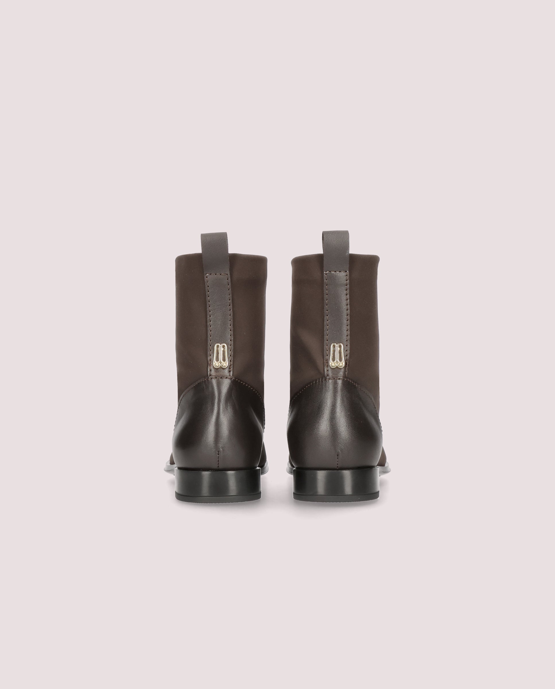 Pat ankle boot in brown textile