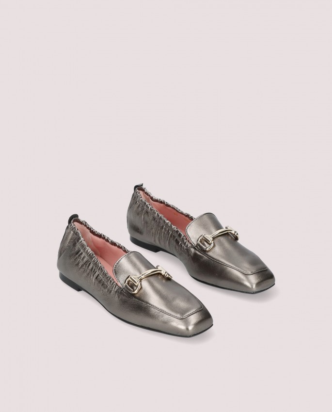 靴 prettyballerina ellapatentleatherTstrap ella.jpg