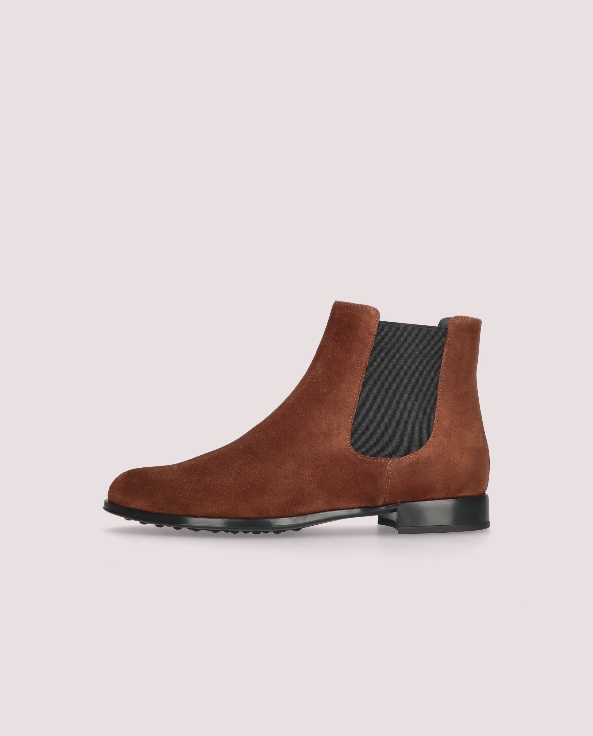 ASOS DESIGN - Bottines en daim à talon cubain avec boucle et détails ASOS DESIGN - Bottines en daim à talon cubain avec boucle et détails