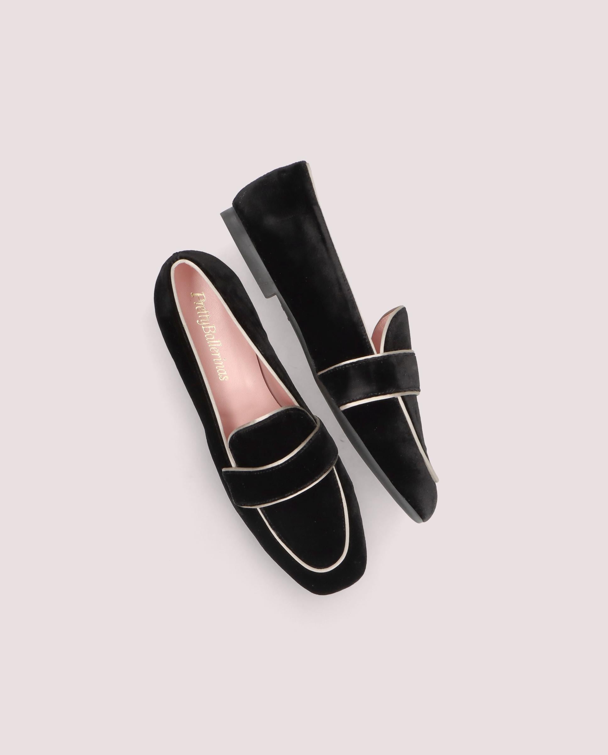 Carla loafer in black velvet
