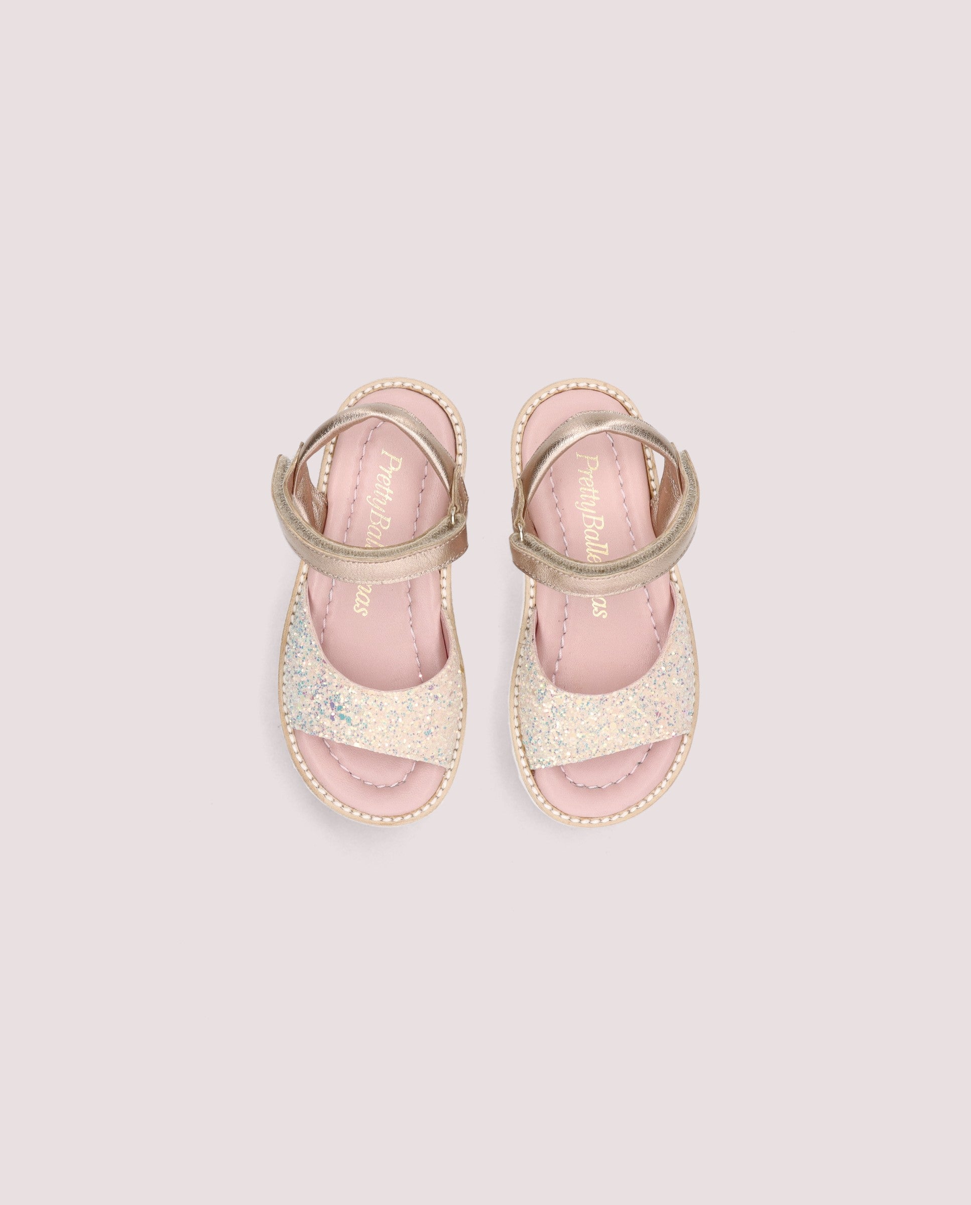 Vista alternativa de Sandalias Esti Dorados Pieles metalizadas por PrettyBallerinas