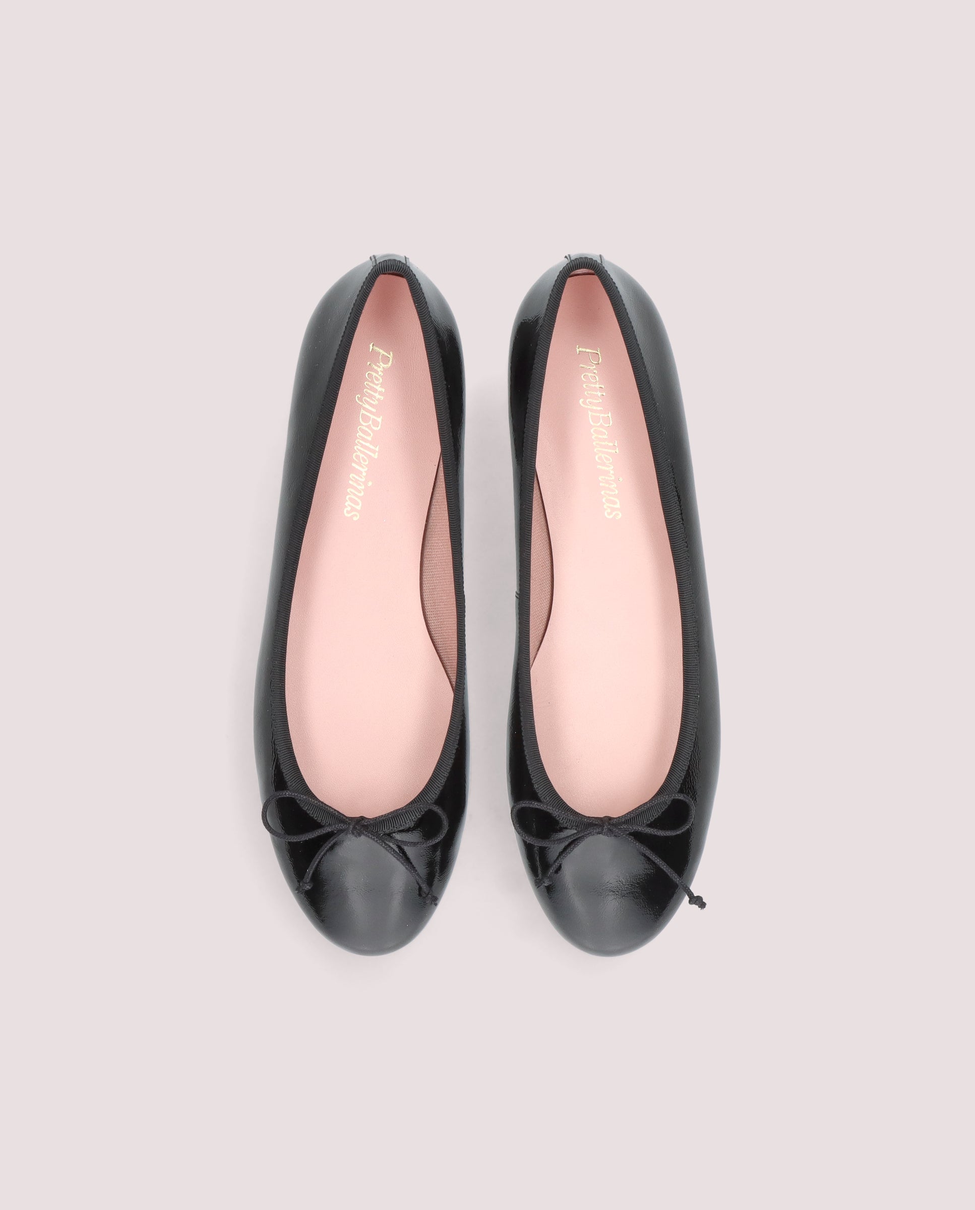 Nicole ballerina in black patent leather