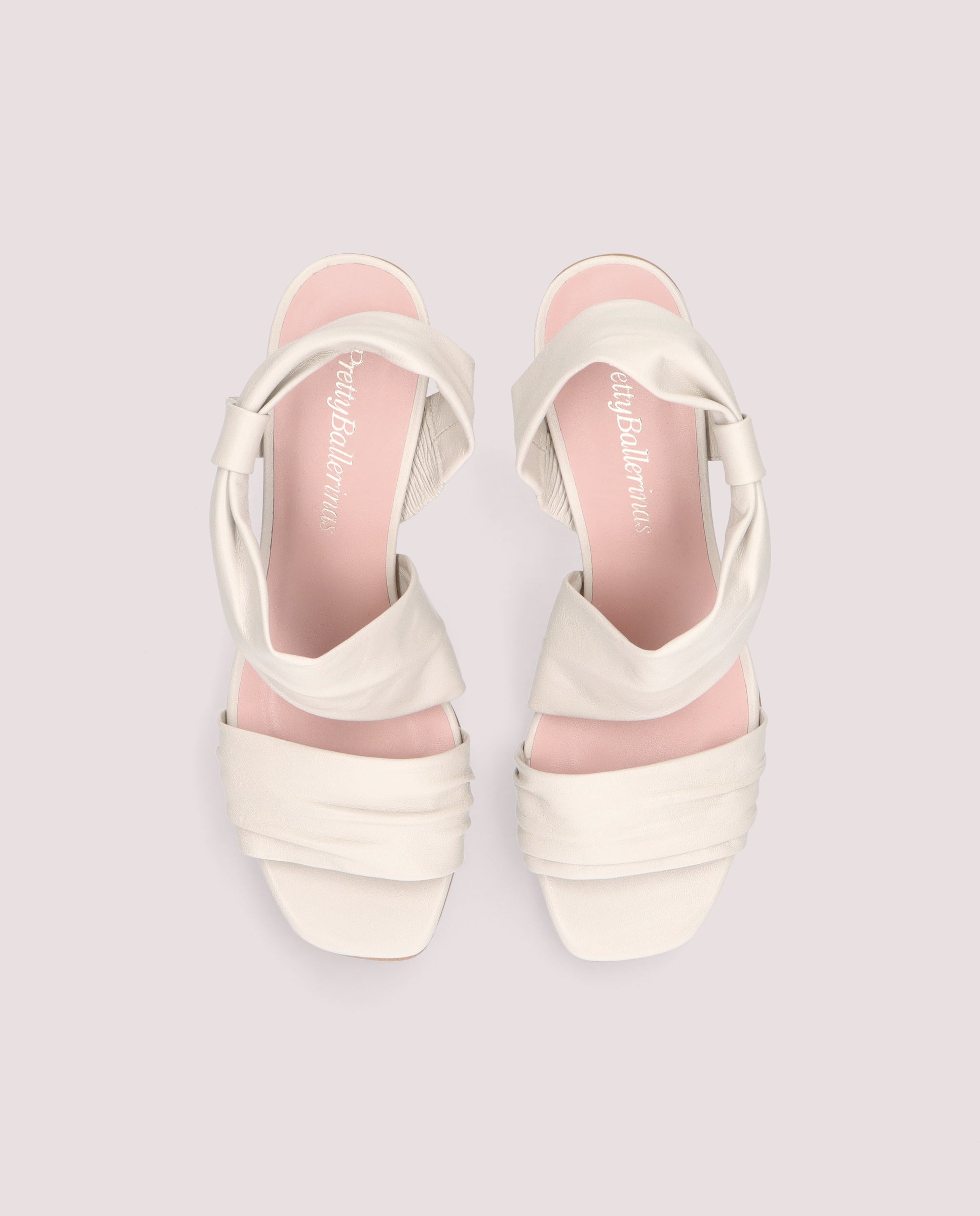 Vista alternativa de Sandalias François Blancos Piel por PrettyBallerinas