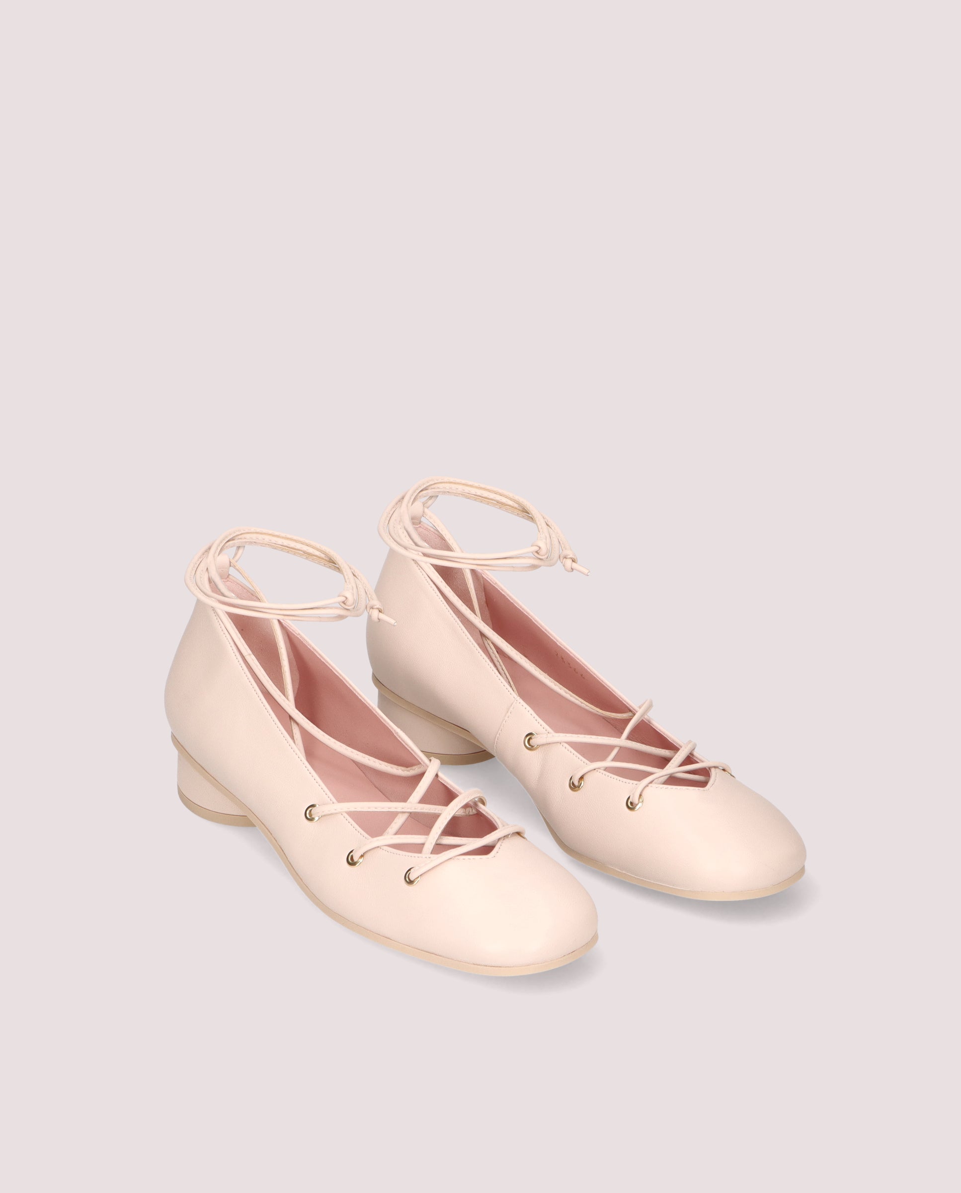 Image of Salon Odette Rosas Piel by PrettyBallerinas