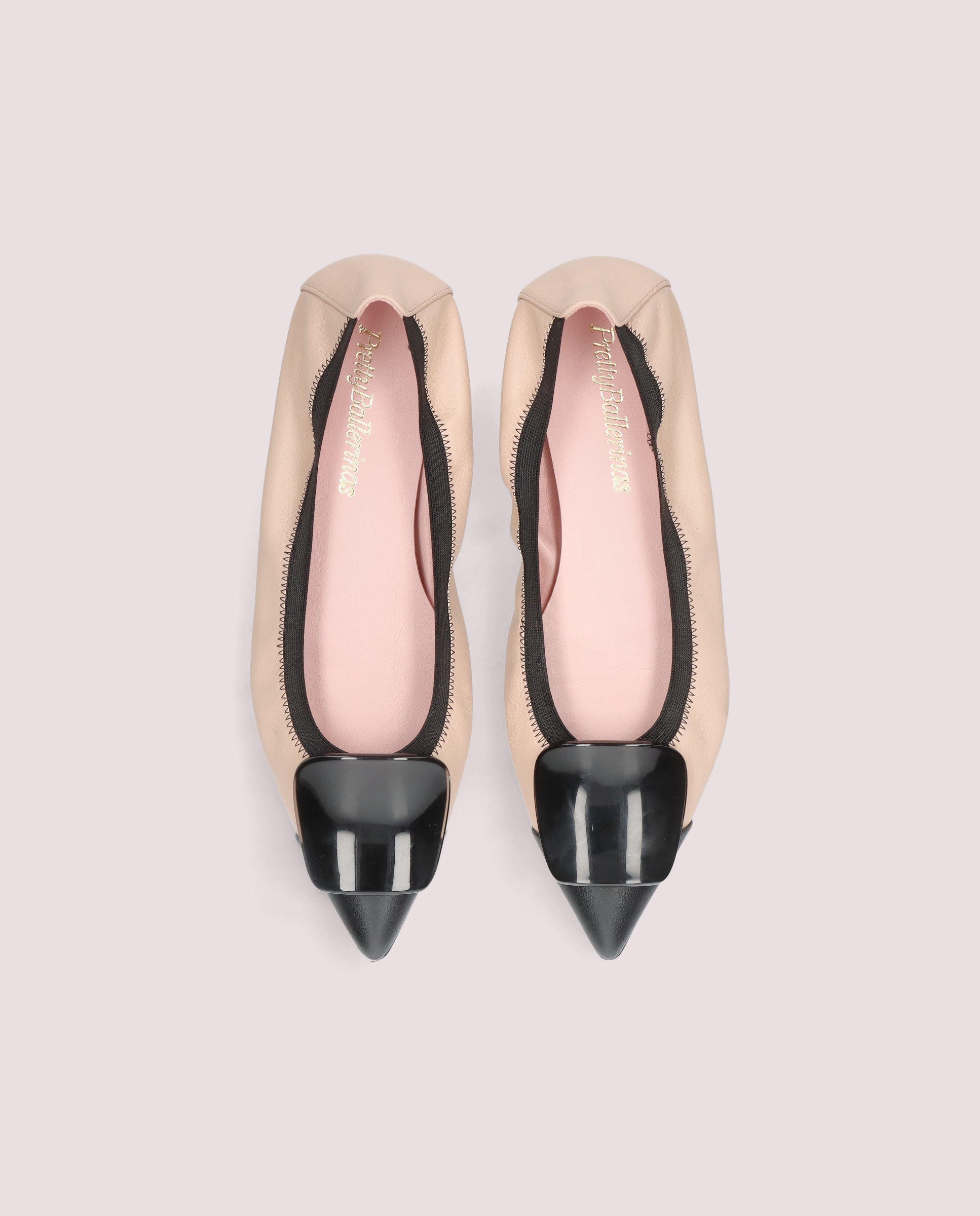 Pretty Ballerinas ベージュブラックシューズ38 Paris ballerina in soft nude and black leather