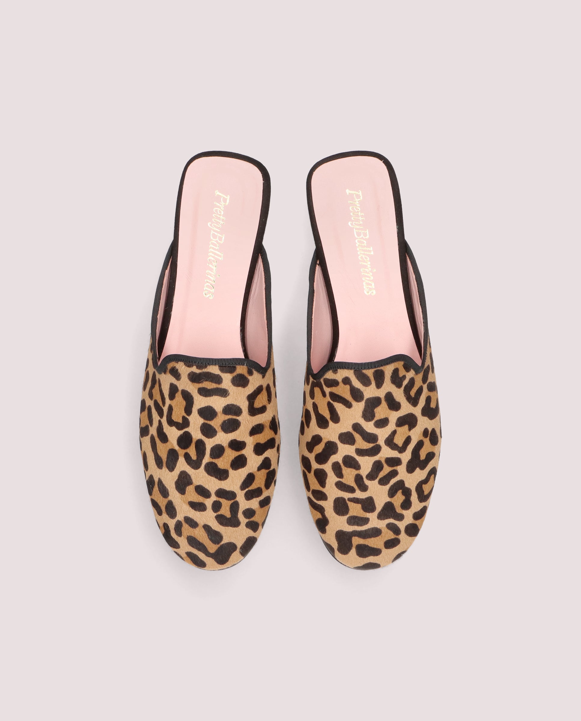 Elara mule in leopard printed poni