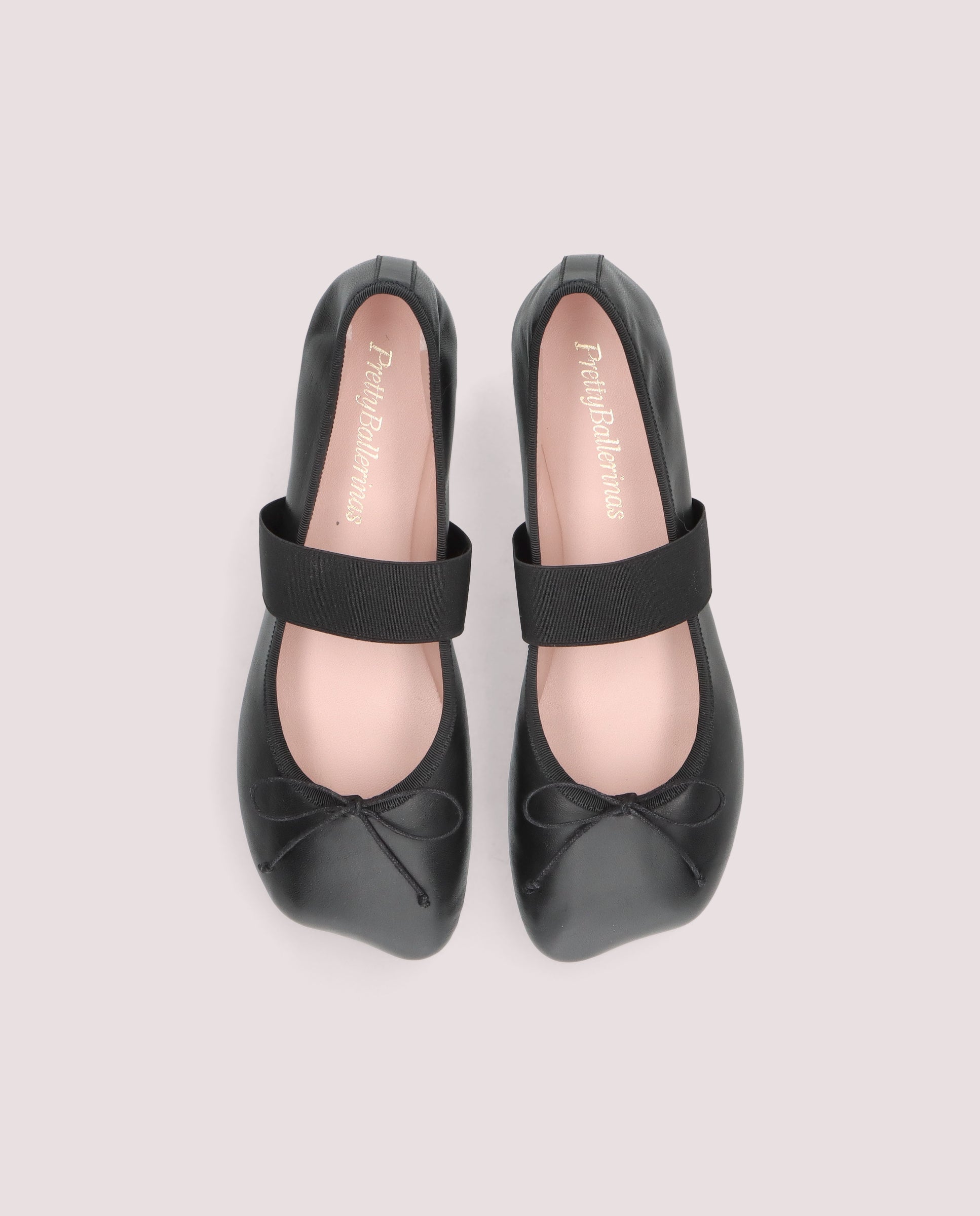 Yuma ballerina in black leather