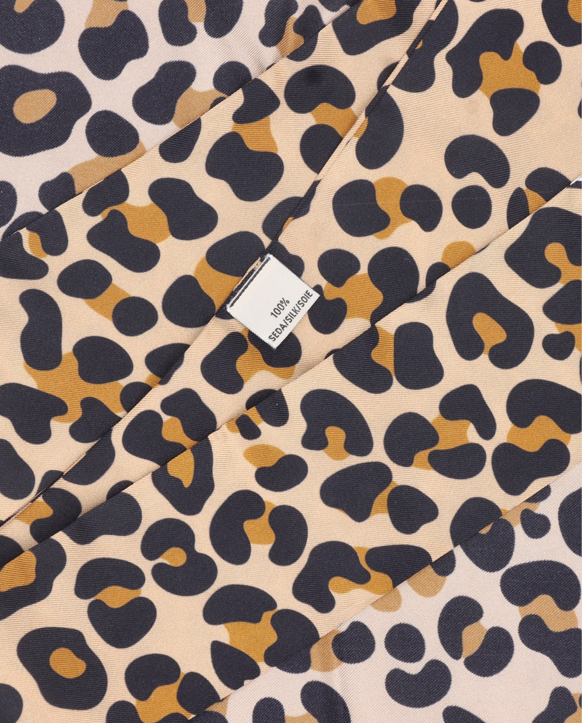 Leopard printed twilly